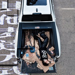 大胆美女两个臂互操视频
